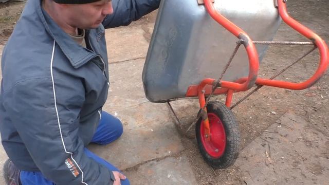 Как усилить садовую ТАЧКУ Простой и надёжный способ