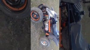 Самодельный квадр из запчастей скутера и прочей техники.