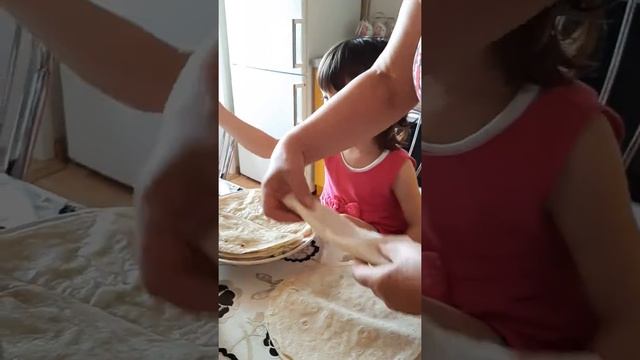 КАСТЫ БЫ. ДЕЛАЕМ ДРУЖНО ВСЕЙ СЕМЬЕЙ КАСТЫБЫ.