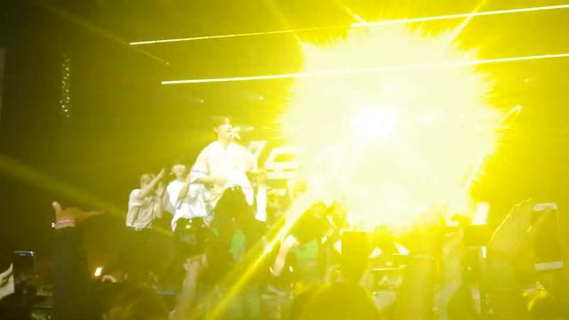 Stray kids Awkward Silence concert in Moscow 04082019 смотреть онлайн