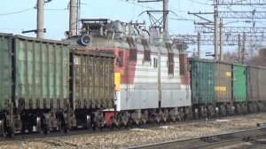Электровозы ВЛ80С-1554 + ВЛ80Т-919 + ВЛ80С-2616 с грузовым поездом