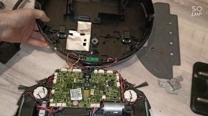Разборка робота-пылесоса Samsung VR05R5050WK . Пишет 3 раза и никуда не едет.