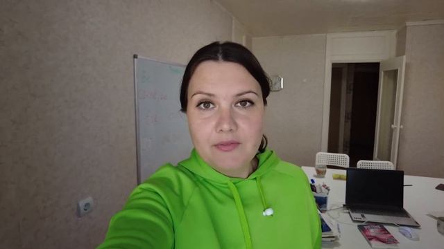 Привезли окна / Делаем пароизоляцию / Денис отбирает канал? смотреть онлайн