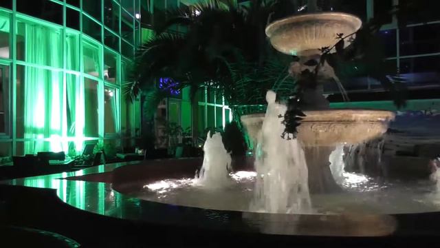 Адлер. Бархатный сезон в разгаре, сезон для купания и загорания