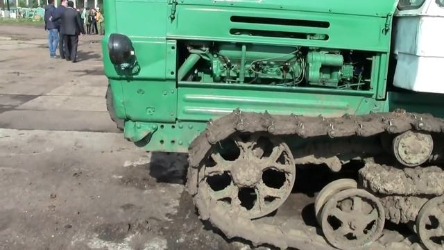 Т-150Д гусеничный с отвалом (трактор) смотреть онлайн