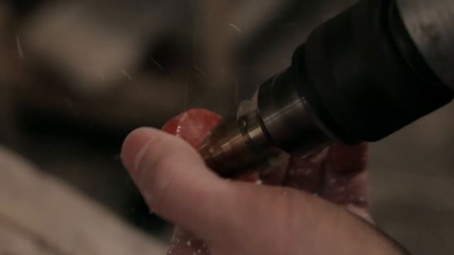 ? КОЛЬЦО ИЗ ДЕРЕВА И ЭПОКСИДНОЙ СМОЛЫ