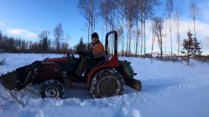 Когда нечем заняться... Зимние покатушки на Т16 и на минитракторе.