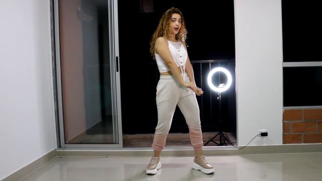 CON CALMA- Daddy Yankee ft Snow-Sally Riz Coreografia Paso a paso смотреть онлайн