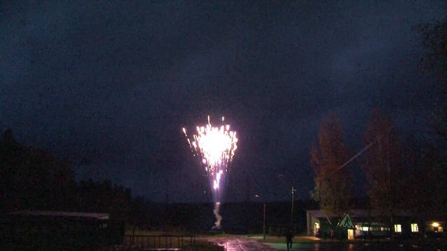 Калибр 45-мм / Камелия (Фейерверки, Салюты) смотреть онлайн