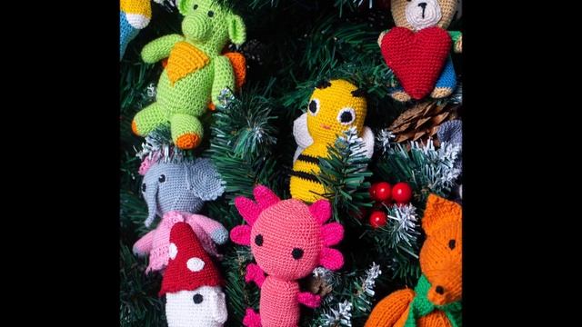 Вязаные игрушки крючком и спицами. Схемы и описание для начинающих: заяц, котик и другие амигуруми