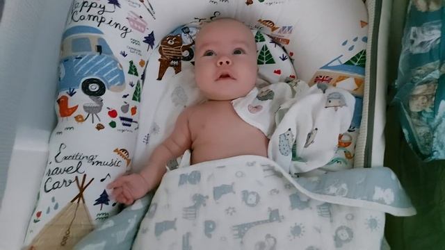06.05.21 ? Новорожденный Джеймс в кроватке. Утро малденца ? смотреть онлайн