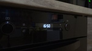 Заставляем светится часы на духовке.