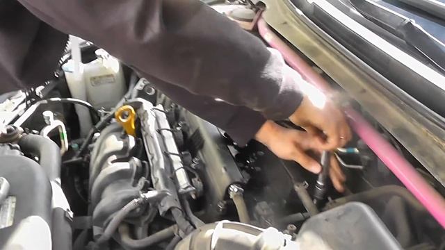 Замена прокладки клапанной крышки на Kia ceed. (Оригинал) смотреть онлайн