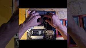 установка процессора lga1700 сокет i5 13600kf и оперативной памяти