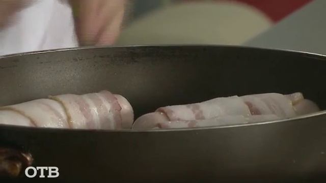 Завтрак на скорость: рулетики из сосисок и бекона (31.08.15) смотреть онлайн