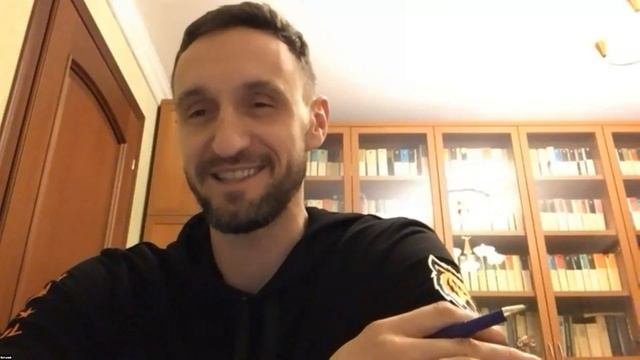 Как окружить себя успешными и богатыми людьми.