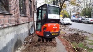 Мини-Экскаватор Кубота KX019-4 в Краснодаре копает