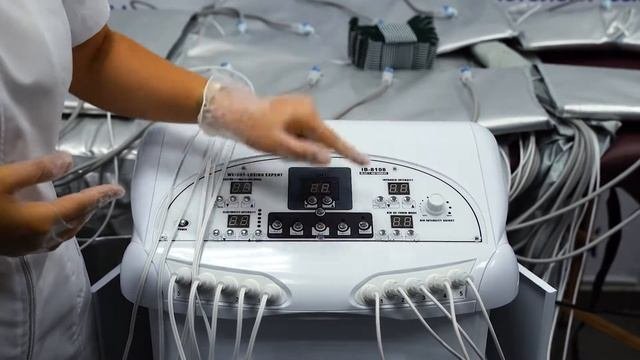 АППАРАТ ДЛЯ ПРЕССОТЕРАПИИ, ИНФРАКРАСНОГО ПРОГРЕВА, МИОСТИМУЛЯЦИИ SA-M10