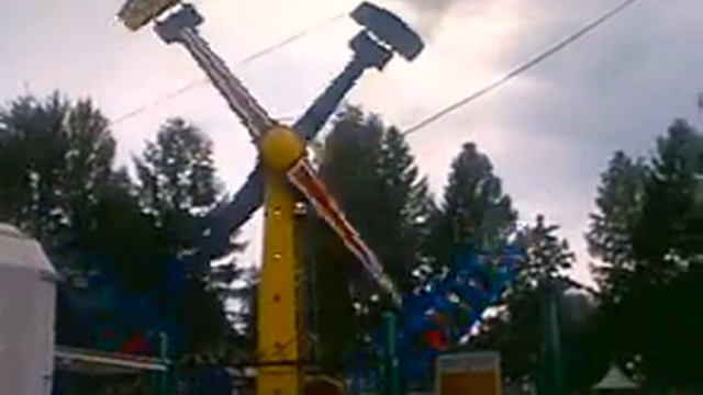 Аттракцион "Камикадзе" 17.06.2006