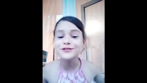 Как наклеить наклейку на тело / Полина/