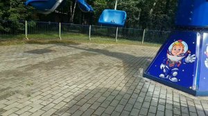 Данил и Тимур в Парке Кузьминки на аттракционах! Видио для детей Start Play