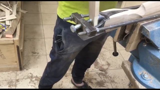 Как мы осаживаем приклад и цевье на примере ружья ТОЗ-34 для охотника Александра. СТРЕЛА смотреть онлайн