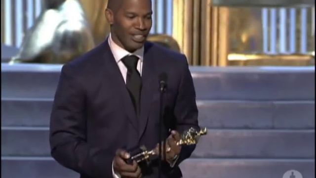 Jamie Foxx Wins Best Actor | 77th Oscars (2005) смотреть онлайн