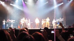 Sakis Rouvas - Na m'agapas (live) HD