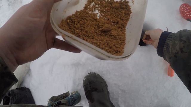 В ГЛУХОЗИМЬЕ ЭТА ПРИКОРМКА ДЕЛАЕТ РЕЗУЛЬТАТ! Ловля  на КОРОМЫСЛО .ЗИМНЯЯ РЫБАЛКА 2022.