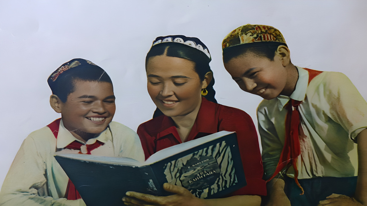 УСТОДОНИ САНЪАТИ ТОҶИК смотреть онлайн