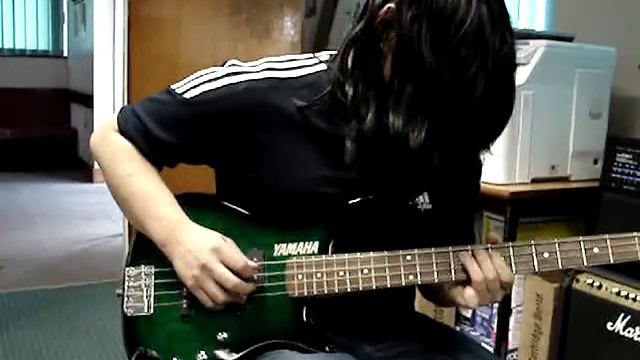 Yamaha Bass Solo смотреть онлайн