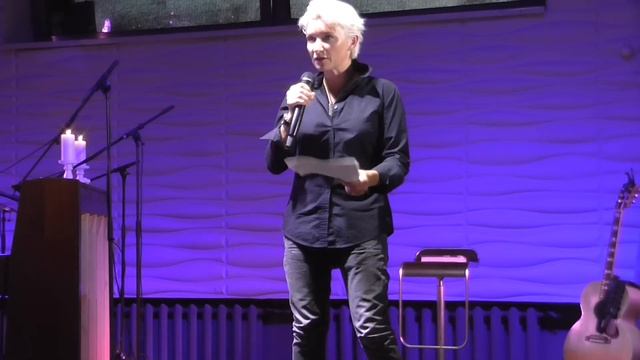 Акустика Дианы Арбениной в клубе PM Loft. 30.05.2015. Стихи+Московские вальсы+ рассказ "Леночка" смотреть онлайн