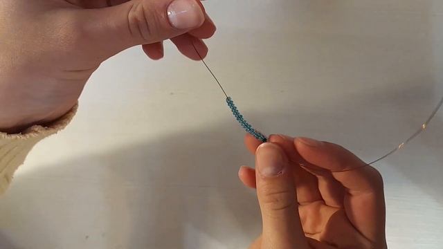 Просто посмотри это видео! Украшения для цветов из бисера ❤️ смотреть онлайн