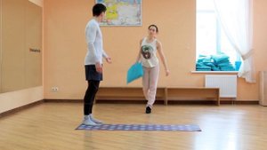 Комплекс упражнений на растяжку спины и ног для мужчин. Парный стретчинг.