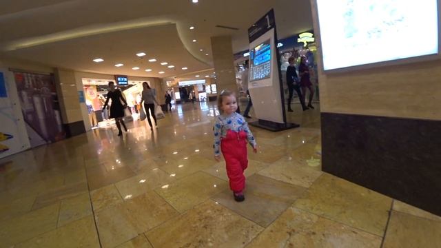 Кристина во флагманском МФЦ в Афимолл Сити смотреть онлайн