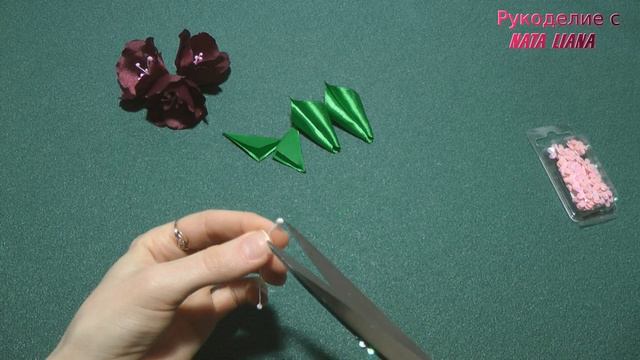 Преображение старой заколки для волос. Цветы из лент. смотреть онлайн