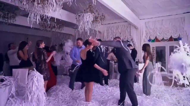 Бумажное Шоу на корпоратив , вечеринку , выпускной в Ростове на Дону +7 (938) 143 78 01