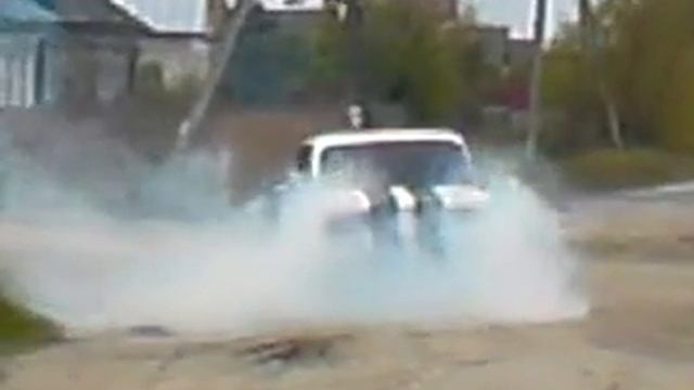 Первый отжиг.MP4 смотреть онлайн