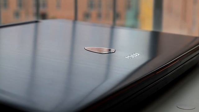 Обзор MSI GT80 Titan | Гиперигровой ноутбук смотреть онлайн