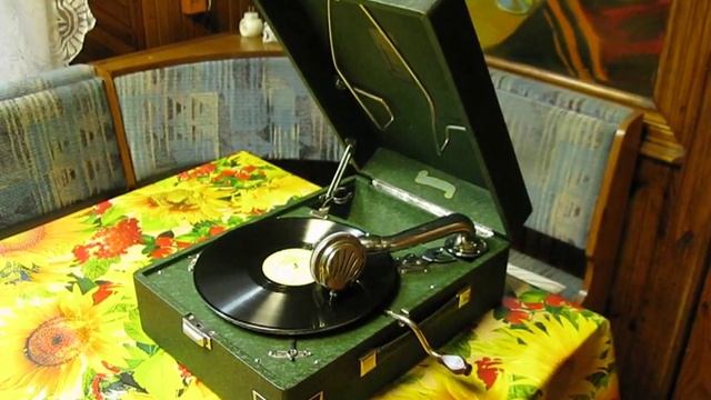 Патефон "Дружба" Модель ПГ-54 смотреть онлайн