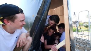 СДЕЛАЛ САМУЮ ГОРЯЧУЮ КОМНАТУ В МИРЕ , ИСПОЛЬЗУЯ ТОЛЬКО ПАКЕТ (кто последний выйдет из неё ? )