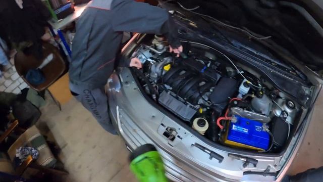 Ларгус переодически троит на холостых и в движении смотреть онлайн