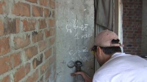 Как высверлить арматуру при установке подразетников, напаролись на арматуру, не беда!