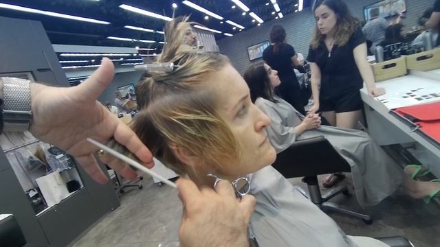 HOW TO MAKE A SYMMETRIC PIXIE HAIR CUT? SHORT BOB HAIR CUT