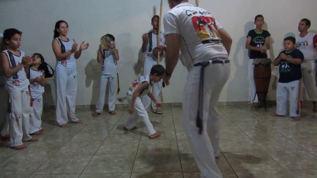 CAPOEIRA CANDEIAS GINGA GOIAS смотреть онлайн
