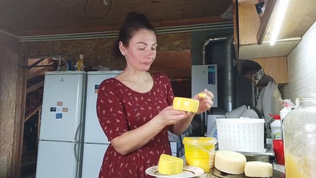 Готовлю сыр.Ухаживаю за сыром.Покрываю латексом.Канестрато,с голубой плесенью.