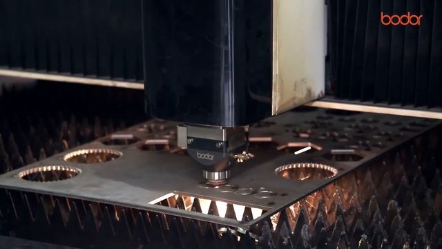 ✅ Резка нержавейки 5.5 мм на лазером станке от Bodor смотреть онлайн