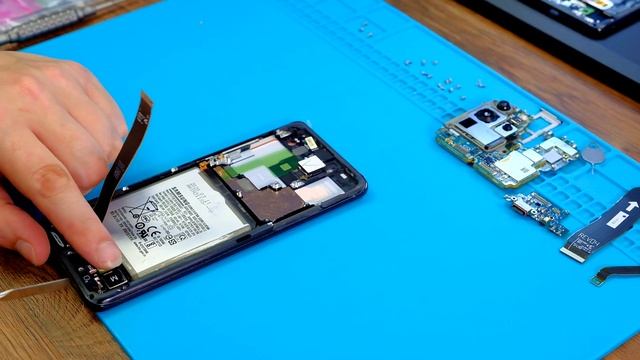 Ремонт Galaxy S20 Ultra SM-G988F замена модуля конструктивные особенности S20 Ultra disassembly