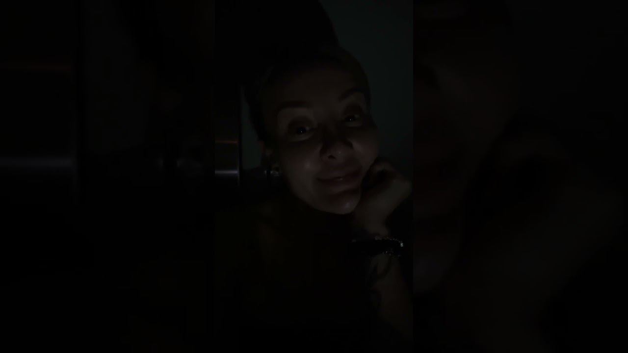 Застряли в лифте // Женя Матковская