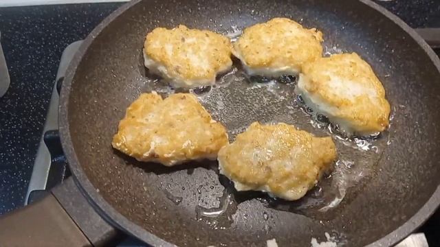Воздушные РЫБНЫЕ котлеты с рисовым гарниром на ужин. fish cutlets. смотреть онлайн